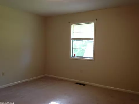 40 Meadowbrook Dr, Conway, AR 72032 photo 5