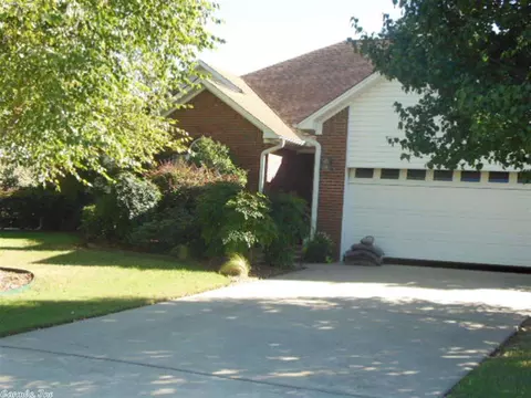 150 Chipmunk Dr, White Hall, AR 71602 photo 1