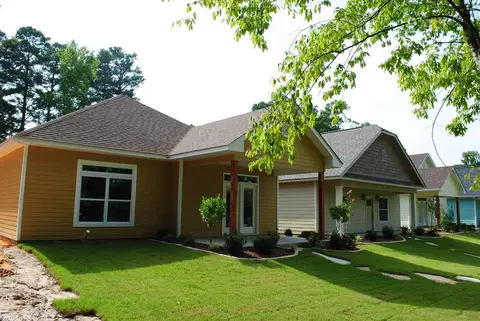 2807 Arbors Cir, Bryant, AR 72022 photo 1