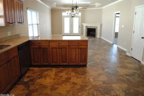 2807 Arbors Cir, Bryant, AR 72022 photo 8
