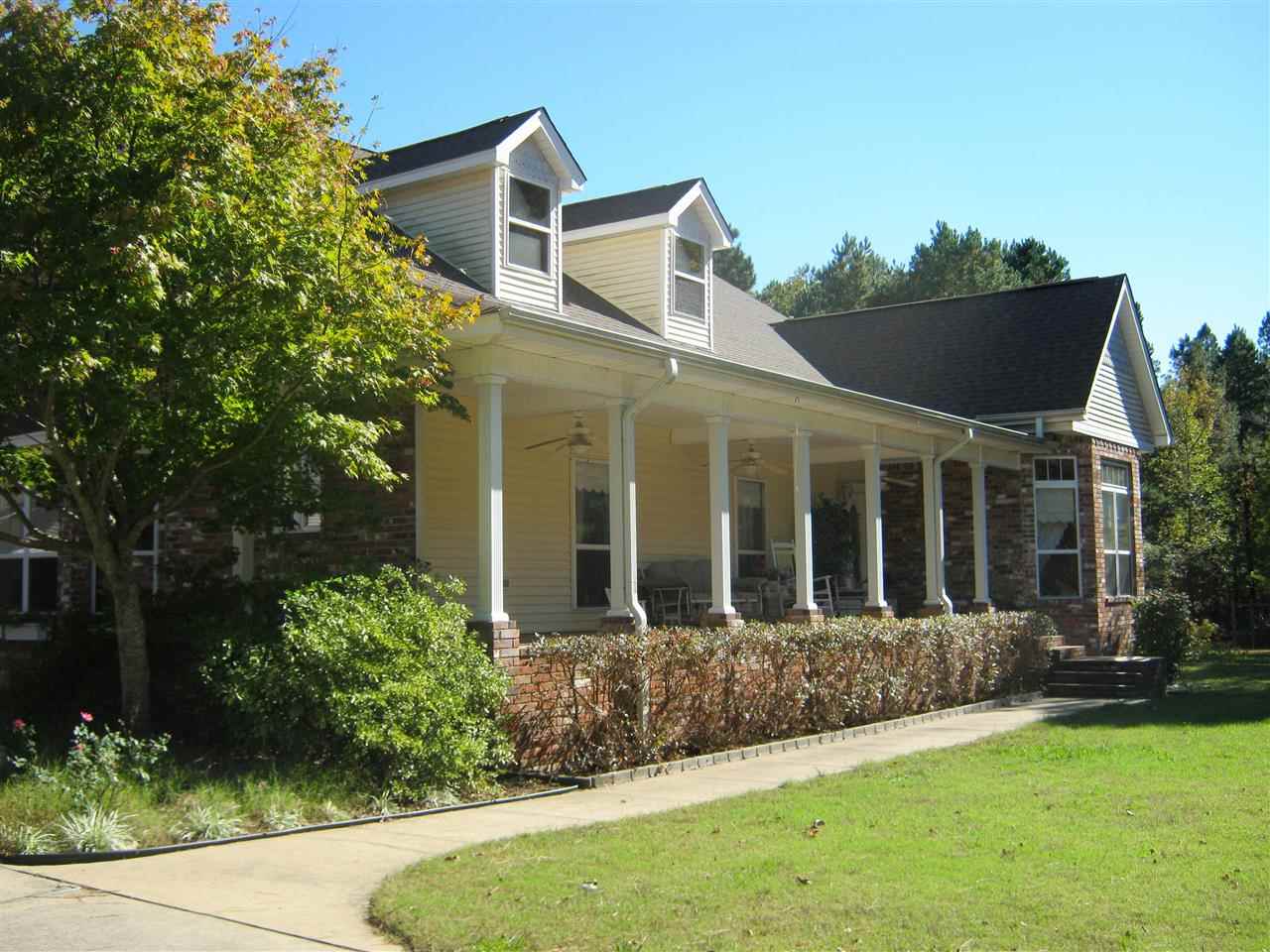 1825 Foxrun, Benton, AR 72019 photo 1