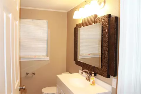1012 Olive, El Dorado, AR 71730 photo 12