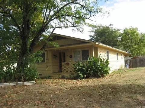 1407 S Elm, Paris, AR 72855 photo 1