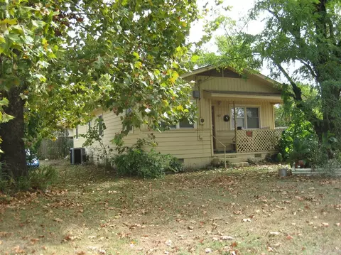 1407 S Elm, Paris, AR 72855 photo 3