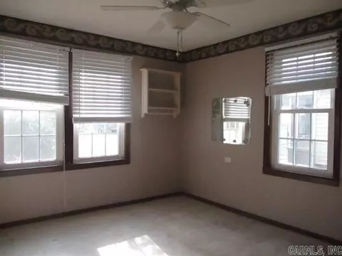 1315 Elk St, Dexter, MO 63841 photo 5