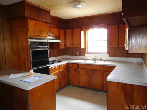 211 S Gideon Ave, Gideon, MO 63848 photo 3
