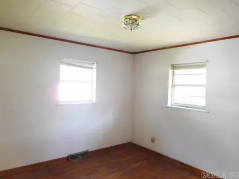 211 S Gideon Ave, Gideon, MO 63848 photo 6