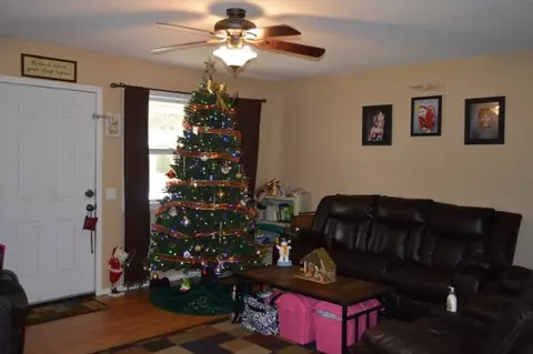17259 Howard St, Dexter, MO 63841 photo 2
