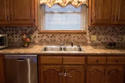 1104 Oakcrest, Dexter, MO 63841 photo 8