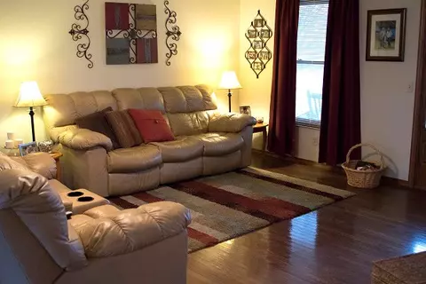 1104 Oakcrest, Dexter, MO 63841 photo 3