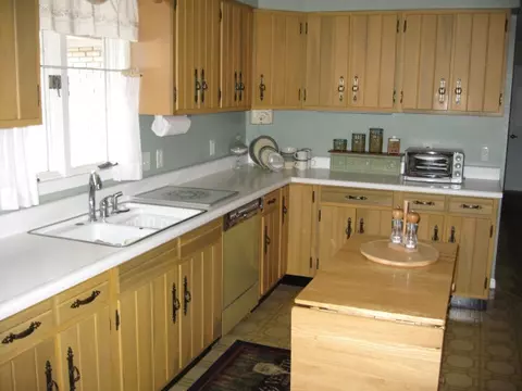 915 W Bain, Dexter, MO 63841 photo 3