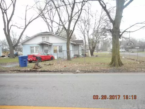 302 Broadway, Marked Tree, AR 72365 photo 2