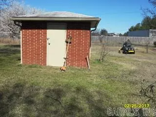 2425 White Dr, Batesville, AR 72501 photo 2