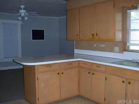 300 E 11th St, Smackover, AR 71762 photo 3