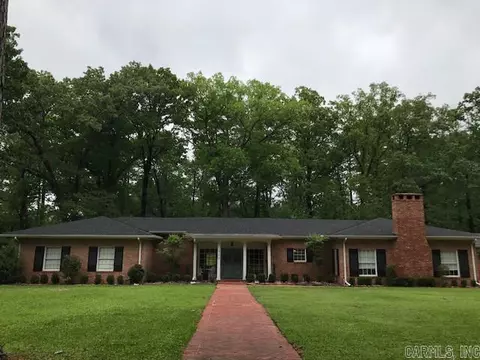 720 E 18th St, El Dorado, AR 71730 photo 1