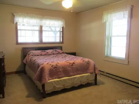 209 S Gideon Ave, Gideon, MO 63848 photo 9
