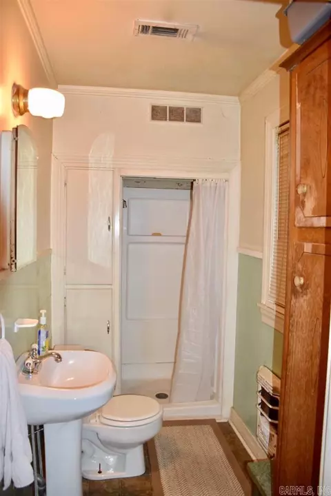 417 Sharp, Camden, AR 71701 photo 9