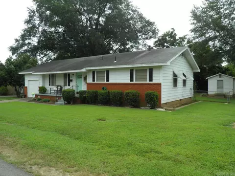 105 Pierce, Paris, AR 72855 photo 3
