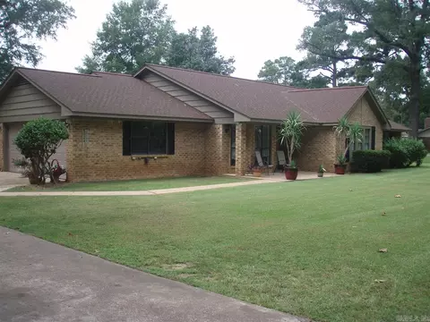 1740 Caddo Cir, Ashdown, AR 71822 photo 1