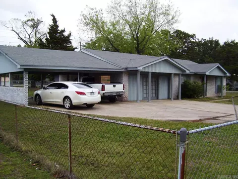 870 E Wood St, Ashdown, AR 71822 photo 1