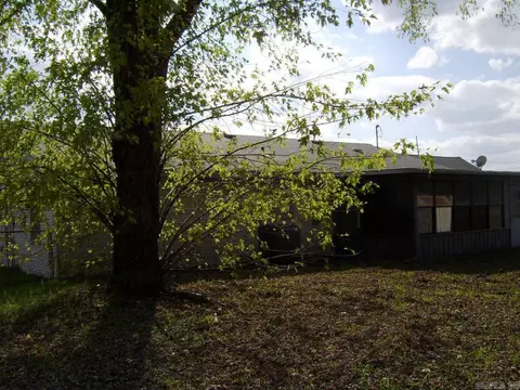 870 E Wood St, Ashdown, AR 71822 photo 4