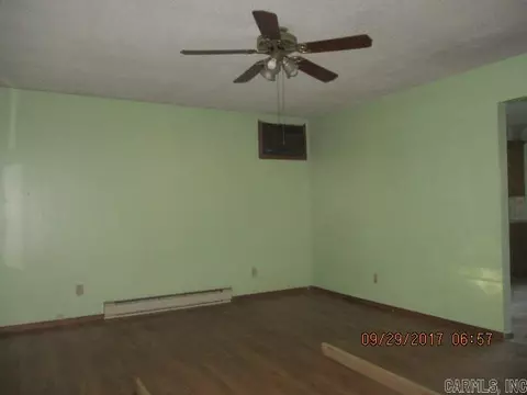 611 Perry Dr, Dexter, MO 63841 photo 2