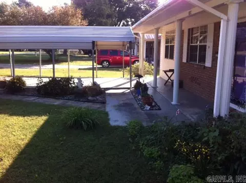 809 W Mcilroy, Ozark, AR 72949 photo 3