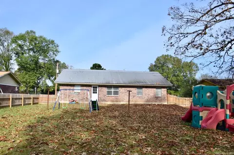 404 E Ingram, Camden, AR 71701 photo 2