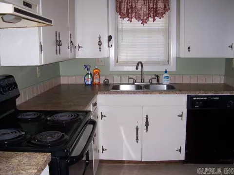 620 E 5th St, El Dorado, AR 71730 photo 4