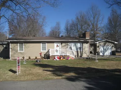 101 Hunt St, Dexter, MO 63841 photo 1