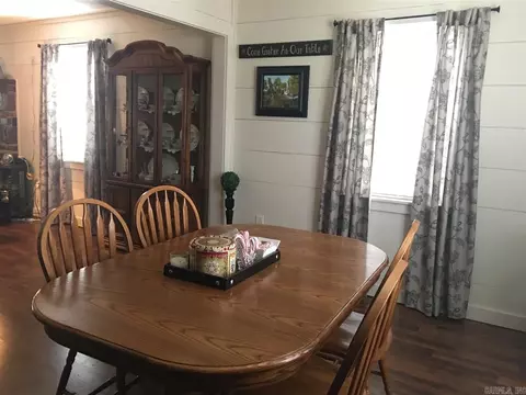 402 Maple Dr, Mountain View, AR 72560 photo 5