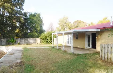 1925 Preston Dr, Kennett, MO 63857 photo 2