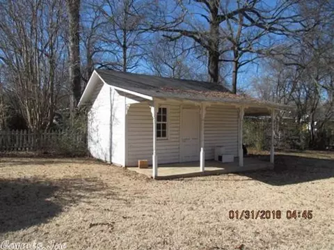 404 W Pine St, Warren, AR 71671 photo 7