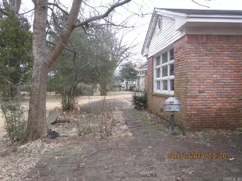 404 W Pine St, Warren, AR 71671 photo 17