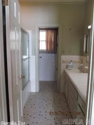 404 W Pine St, Warren, AR 71671 photo 13