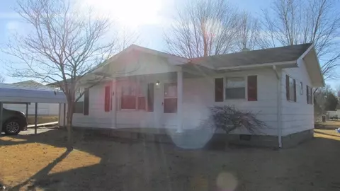 202 E Taylor, Bloomfield, MO 63825 photo 2