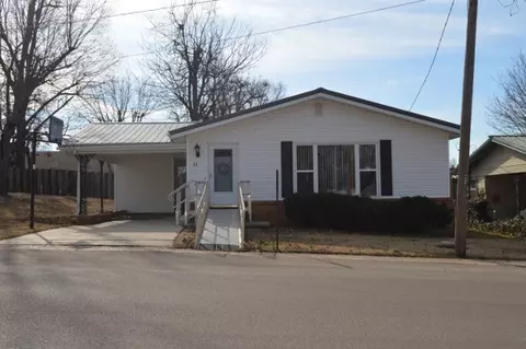 11 W Grant, Dexter, MO 63841 photo 1