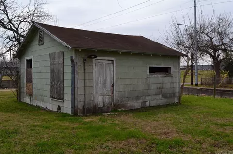 701 E Main St, Cuero, TX 77954 photo 15