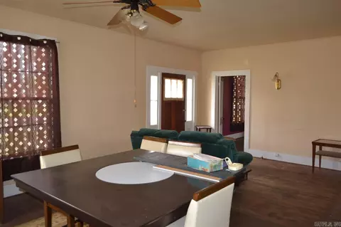 701 E Main St, Cuero, TX 77954 photo 5