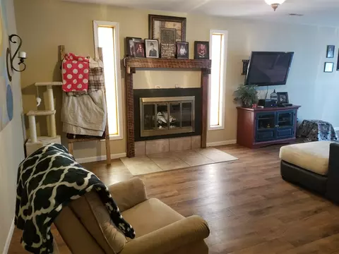 422 E North, Benton, MO 63736 photo 5