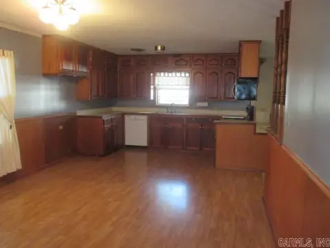 517 Sharp, Camden, AR 71701 photo 6