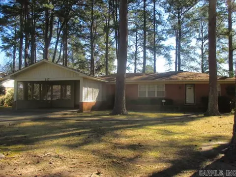 517 Sharp, Camden, AR 71701 photo 1