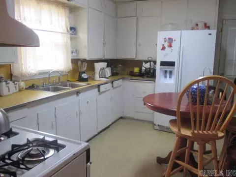 621 Sharp, Camden, AR 71701 photo 4
