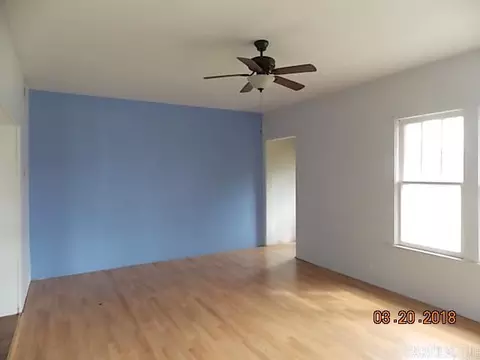 302 W 7th St, Smackover, AR 71762 photo 2