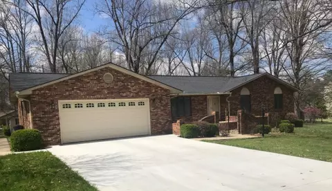 908 Forrest St, Dexter, MO 63841 photo 1