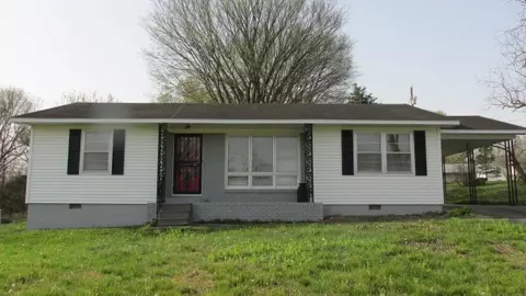 104 E Bloomfield Ave, Bloomfield, MO 63825 photo 1