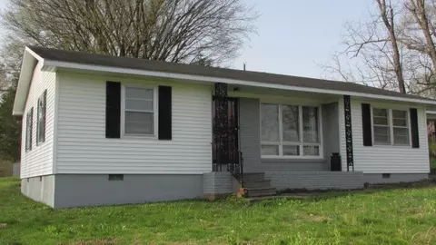 104 E Bloomfield Ave, Bloomfield, MO 63825 photo 10
