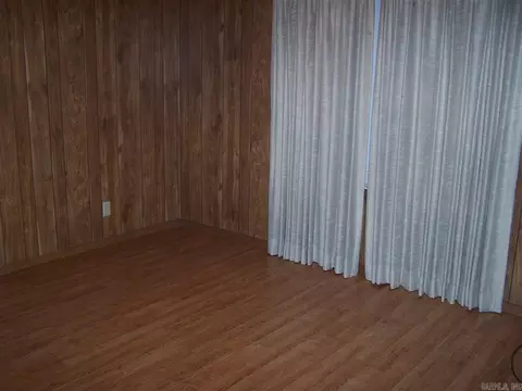 2409 E Plainview, Hope, AR 71801 photo 10