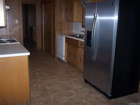 2409 E Plainview, Hope, AR 71801 photo 3