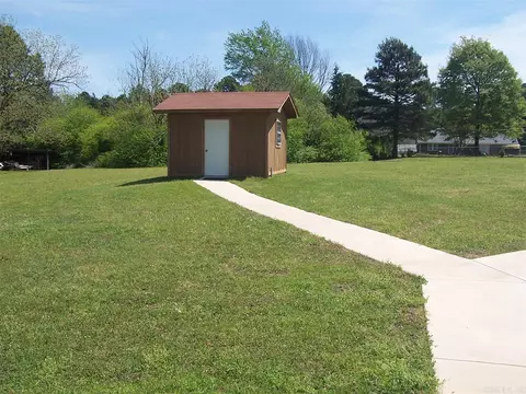 2409 E Plainview, Hope, AR 71801 photo 13